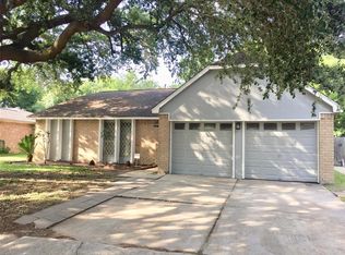 14142 Magnolia Springs Dr, Houston, TX 77066