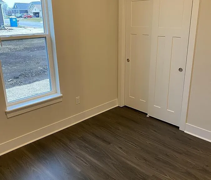 W218N16046 Tiger Lily Dr — Photo 17