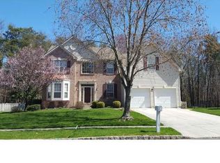 48 Bancroft Ln, Hainesport, NJ 08036