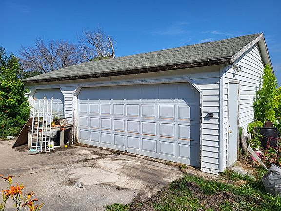 2nd image of 14683 Nassau Dr