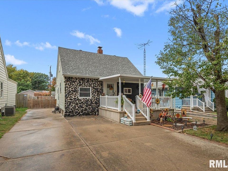 1st image of 2073 N 22nd St