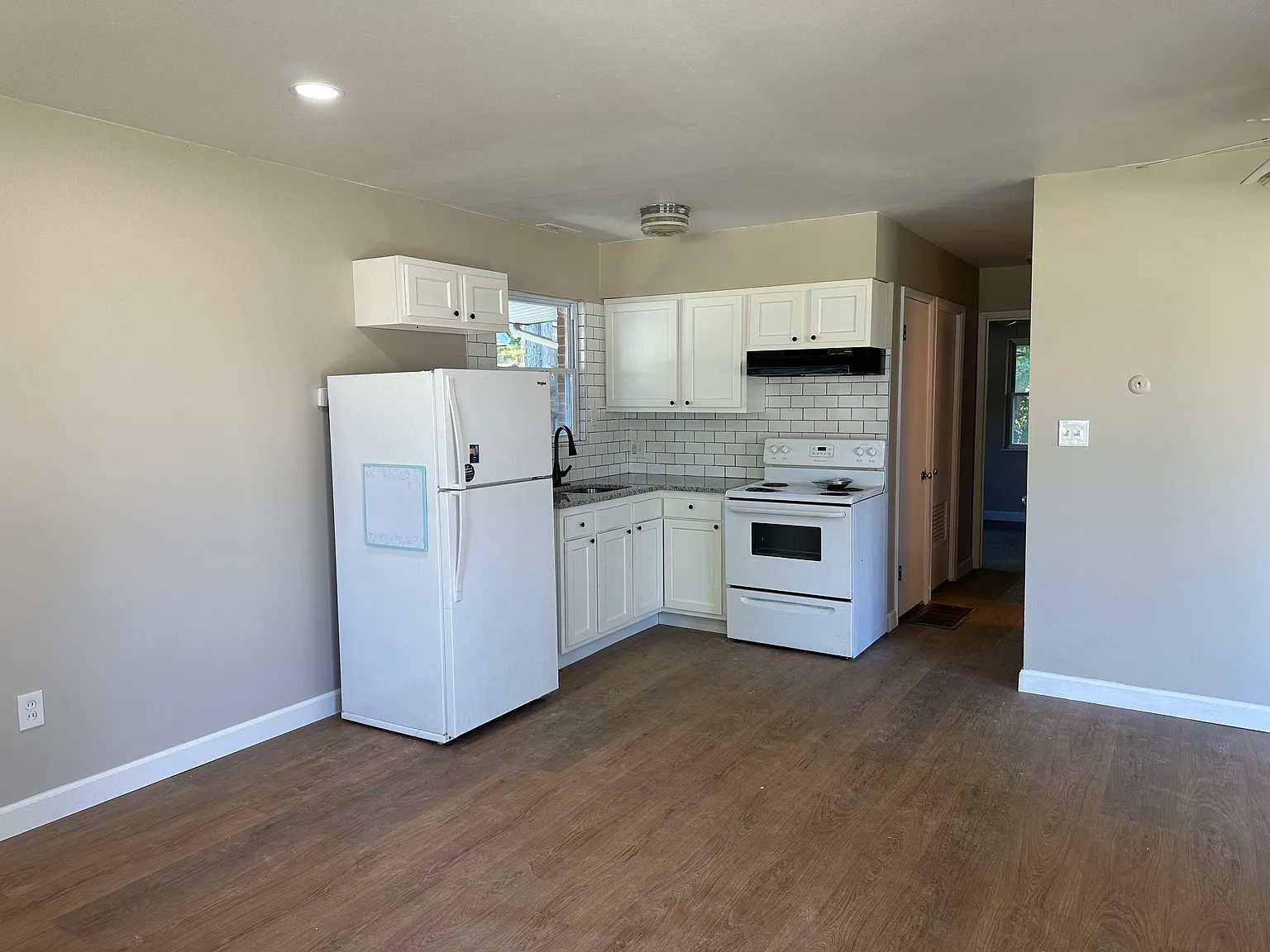 2 bed, 920 sqft, $1,500 — Photo 4