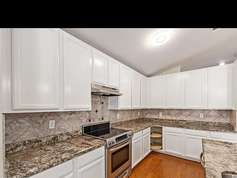 7432 W Aurora Dr — Photo 20