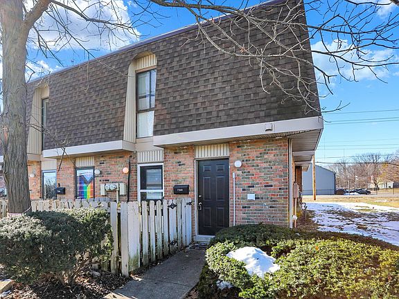 2nd image of 7368 Countrybrook Dr #7368
