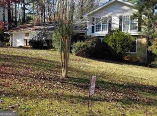 4077 Linda Ln SW, Lilburn, GA 30047