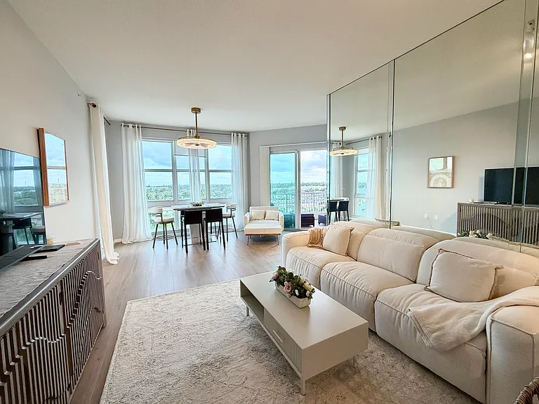804 E Windward Way #Penthouse 15 — Photo 7