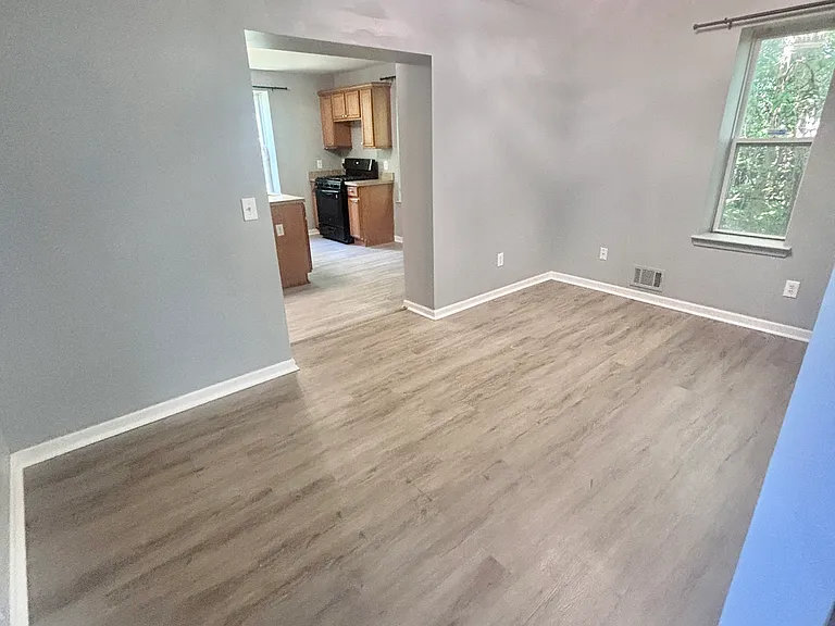 1751 Clara St — Photo 29