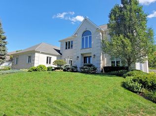 40071 N Goldenrod Ln, Wadsworth, IL 60083