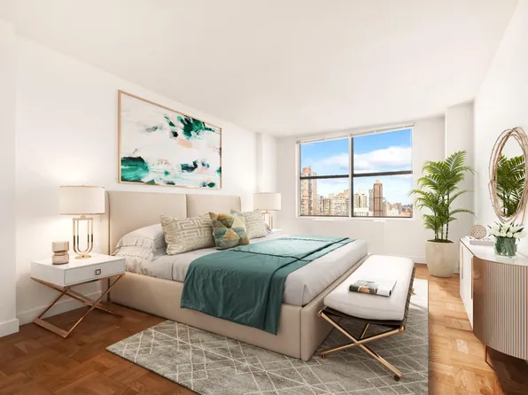 1365 York Avenue image 2 of 11