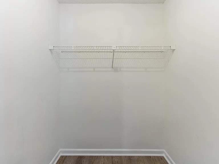 108 Dutch Dr — Photo 33