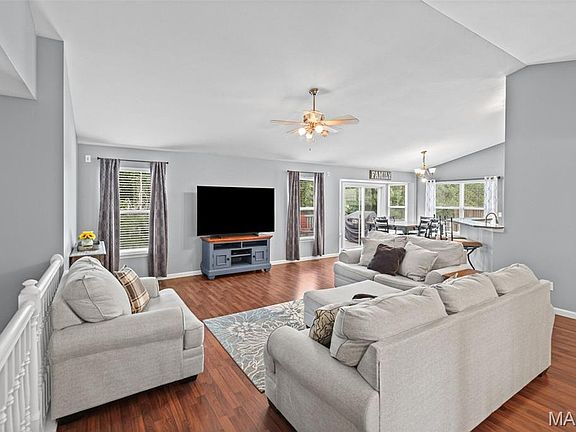 5th image of 5241 Arrow Ridge Pl