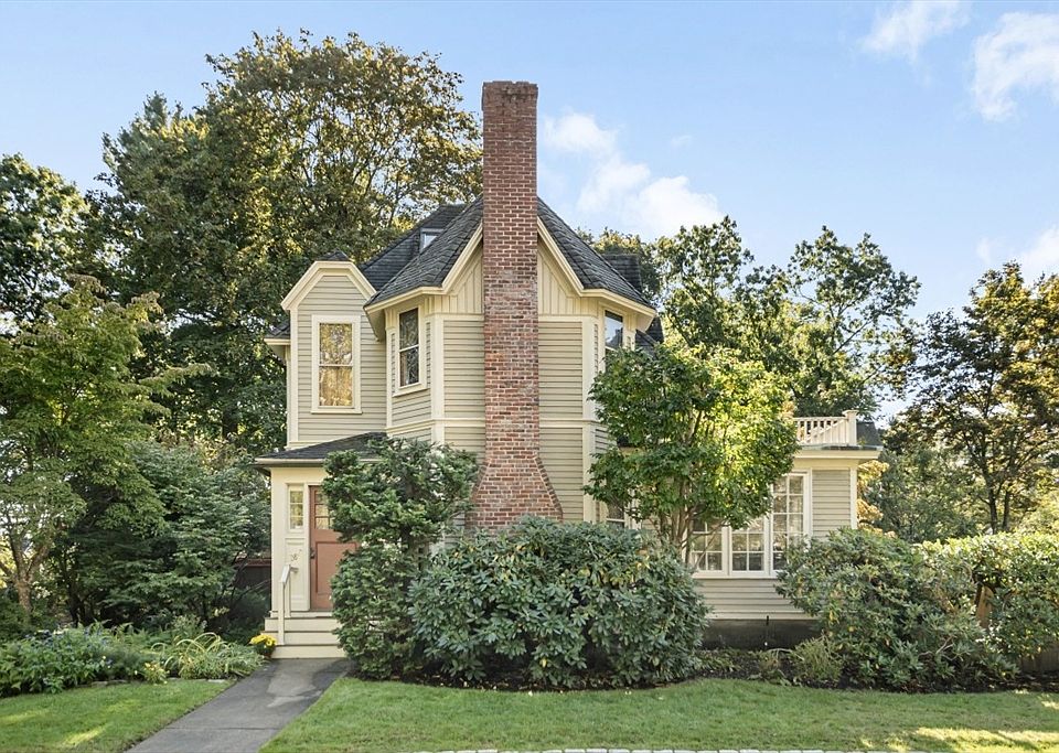 1st image of 284 Lake Ave
