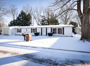 16 W Maple St, Cambridge City, IN 47327