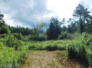 Neola Rd, Stroudsburg, PA 18360