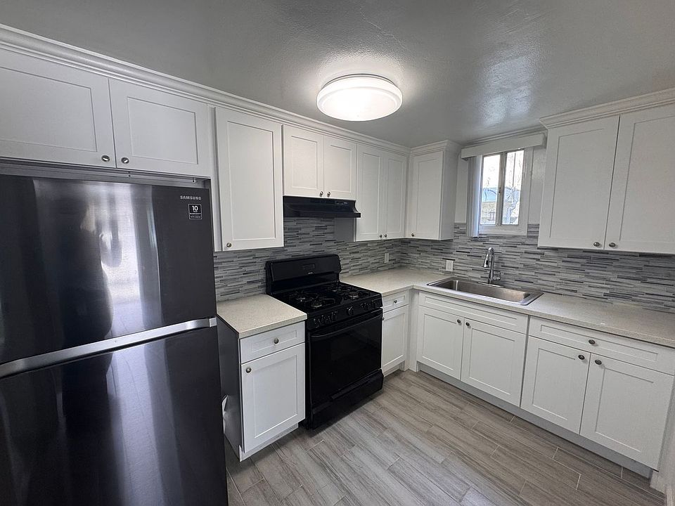 1st image of 4378 Rialto St #4378