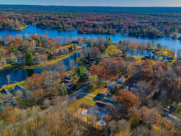 2nd image of 112 Briarwood Dr