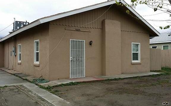 4th image of 25562 Amanda St