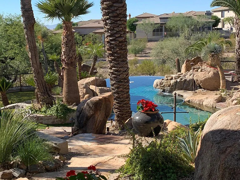 Direct access to Swimming pool