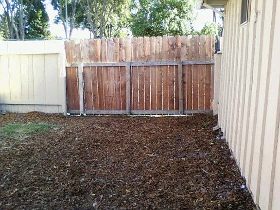4th image of 1001 E Duane Ave