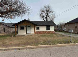 1306 SW 6th St, Lawton, OK 73501