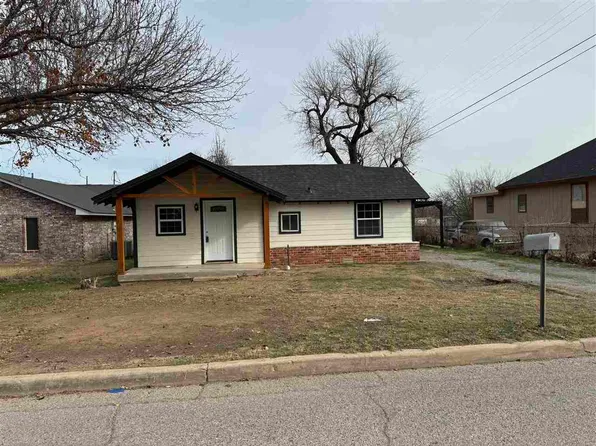 1306 SW 6th St, Lawton, OK 73501