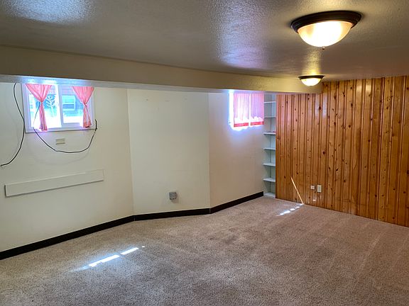4th image of 607 S 10th St #B