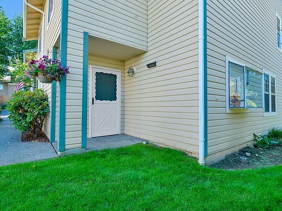 2nd image of 21308 48th Ave W APT D4