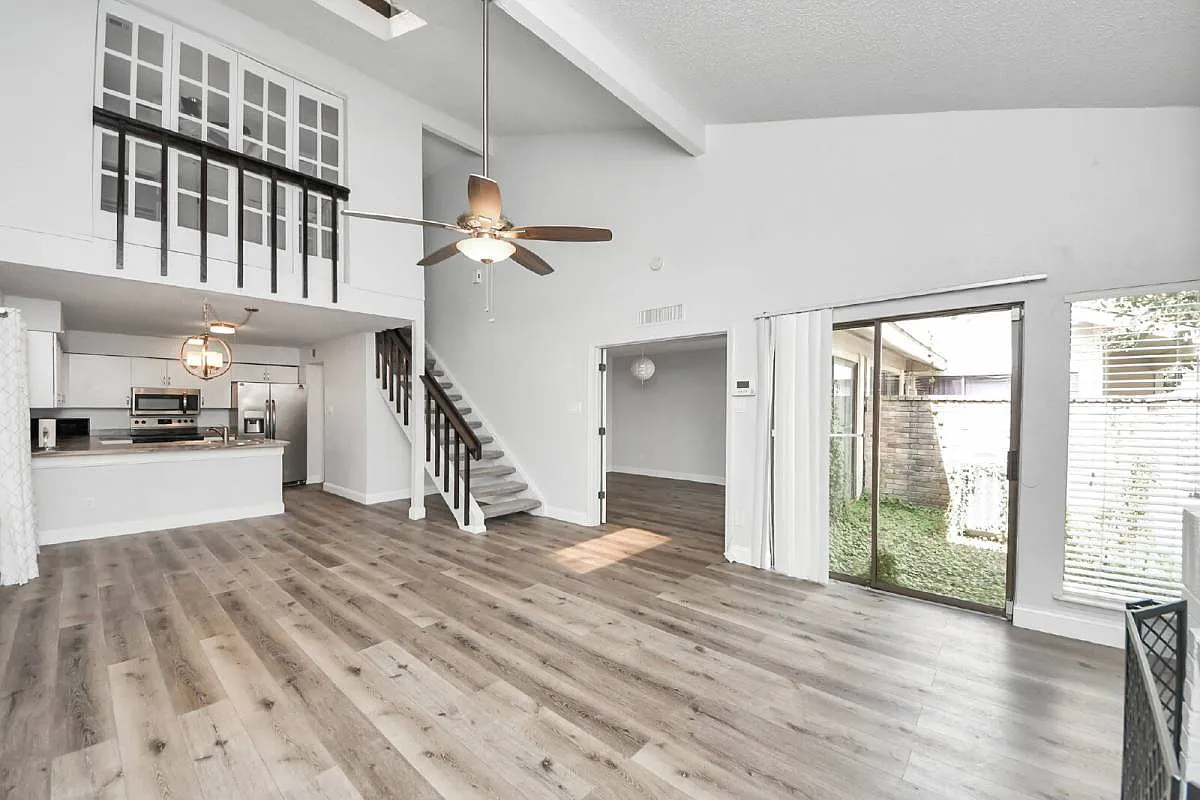 11917 Bob White Dr #879 in Houston, TX 77035 — Photo 3