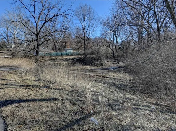 2701 NW 68th St, Kansas City, MO 64151