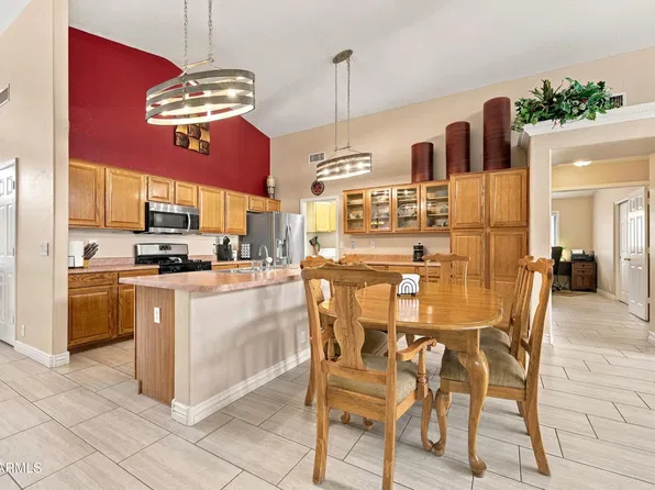 1874 E SAGEBRUSH Street, Gilbert, AZ 85296