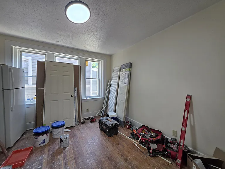 295 Norton St #8B — Photo 6