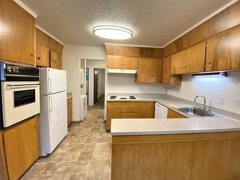 Fairmont Villa — Photo 18