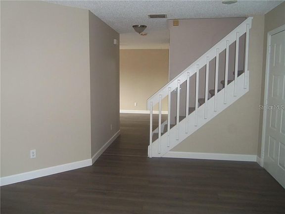 4th image of 2738 Emerson Ln