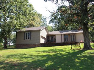 102 Oak Dr, Huntingdon, TN 38344