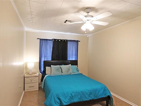 5th image of 33 Gardenia Ln