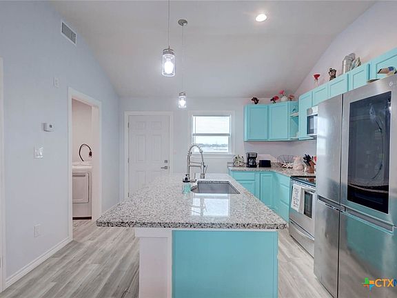 4th image of 1028 S Euclid St