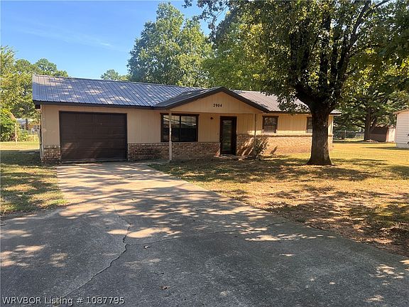 2nd image of 2904 Witteville Dr