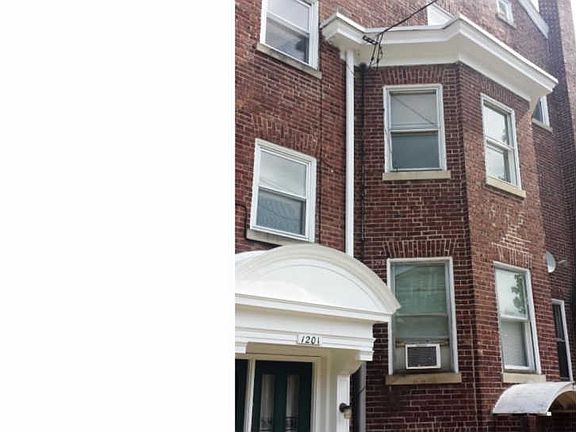 2nd image of 801 N Harrison St