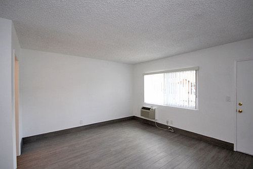 3rd image of 5324 Baldwin Ave APT 3