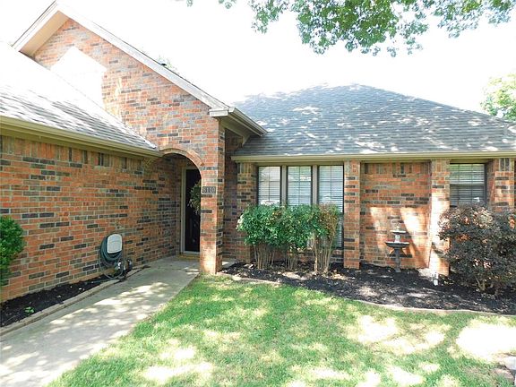 2nd image of 6110 Kingswood Dr