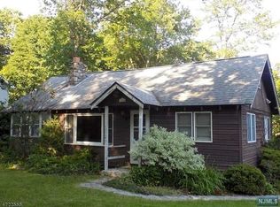 116 Birch Rd, Highland Lakes, NJ 07422