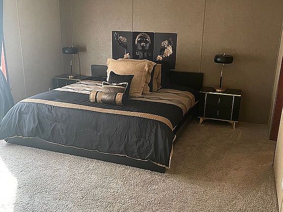 3rd image of 43567 Park Dr W