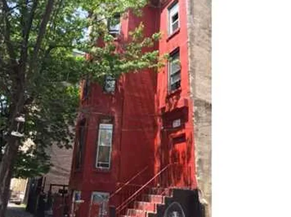 411 E 141st St, Bronx, NY 10454