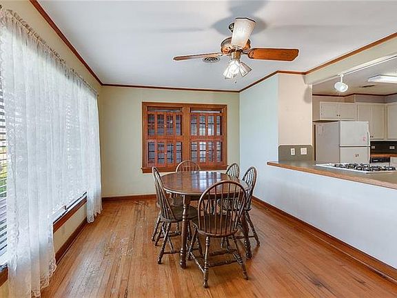 3rd image of 57921 McDaniel St