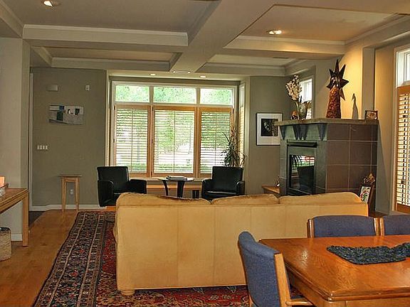 View from the Kitchen to the Living Room