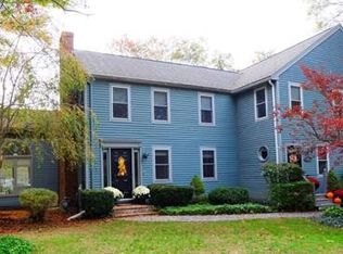 40 W Pond Rd, Plymouth, MA 02360