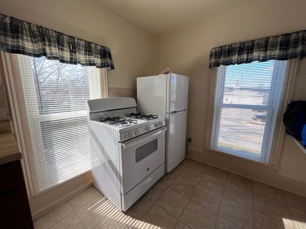 118 Hickory St #2