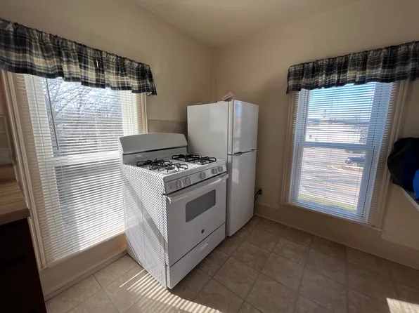 118 Hickory St #2, Linden, MI 48451