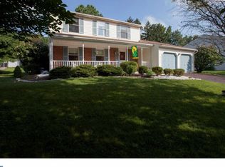 704 Shadywood Dr, Perkasie, PA 18944