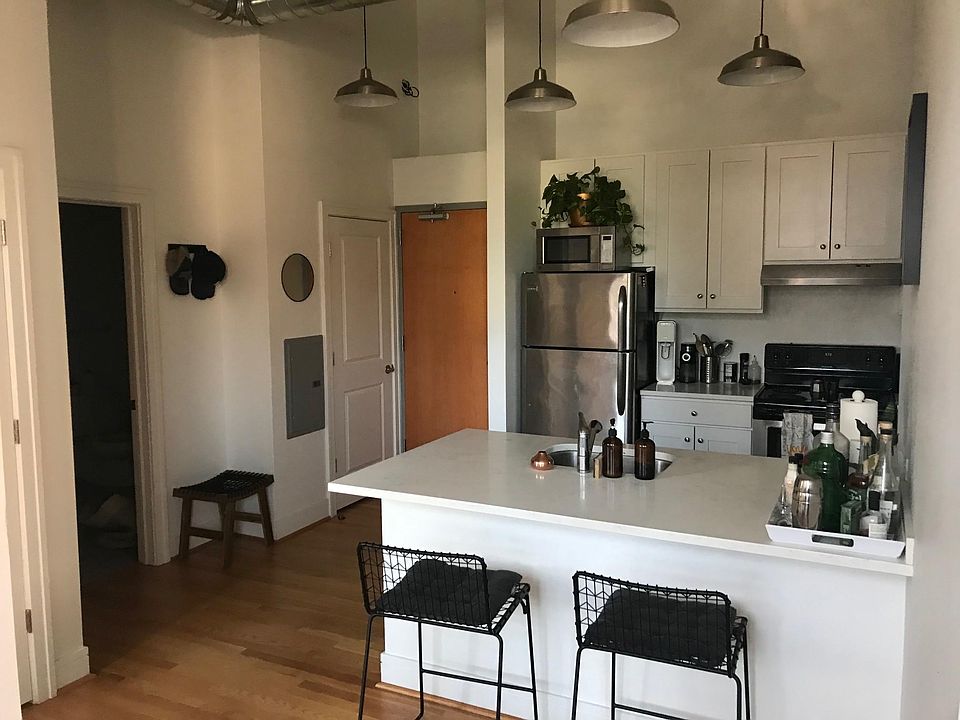 1st image of 4801 N Ravenswood Ave #5